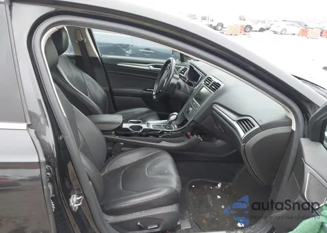 2013 Ford Fusion Hybrid Titanium from USA, damaged, VIN 3FA6P0RU7DR278627